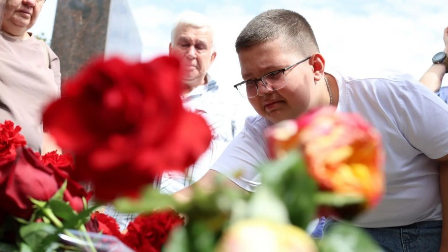 Имена еще 200 бойцов СВО увековечили в Саратове