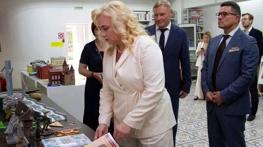Замглавы Минкультуры РФ осмотрела библиотеку в Саратове