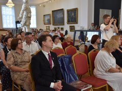 Флоту быть!: в Саратове открыли выставку с картинами Айвазовского и ботиком Петра I