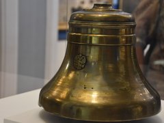 Флоту быть!: в Саратове открыли выставку с картинами Айвазовского и ботиком Петра I