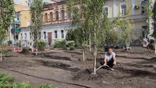 В Горпарке Саратова началась масштабная высадка деревьев
