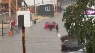 В Саратове из-за сильного дождя затопило район Набережной