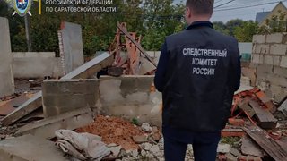 В Саратовской области завели уголовное дело после гибели рабочего под бетонной плитой