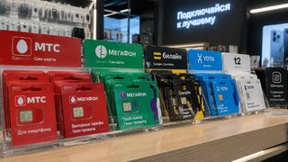 Мошенники подкупили сотрудника салона связи ради перевыпуска чужих SIM-карт