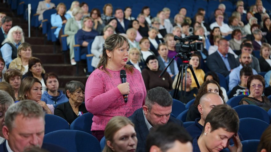 Власти намерены расселить пять аварийных домов в Энгельсском районе до 2028 года
