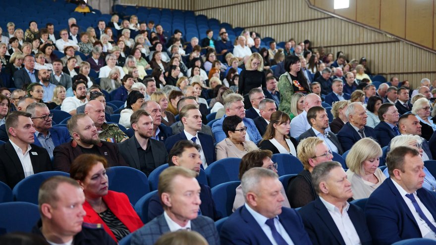 Власти намерены расселить пять аварийных домов в Энгельсском районе до 2028 года