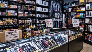 В магазине Total Smoke на саратовском проспекте нашли контрафактные вейпы с жидкостями на 4 млн