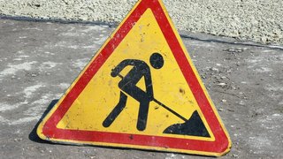 В Саратове на 5 дней перекрыли часть улицы Лебедева-Кумача