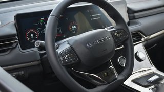 Пьяная девушка угнала машину и попала в аварию