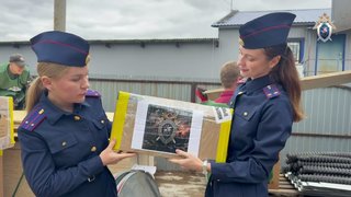 Саратовские следователи отправили гуманитарную помощь в зону СВО