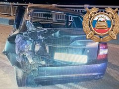 В полночь на мосту Саратов-Энгельс разбились мотоциклист и его пассажирка