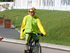 На велопараде в Саратове заметили Человека-паука и магистра Йоду