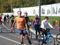 На велопараде в Саратове заметили Человека-паука и магистра Йоду