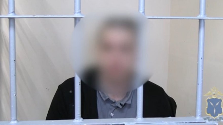 Сказали, что приедут и начнут прессовать: мошенники заставили москвича забрать сбережения у обманутой саратовской пенсионерки