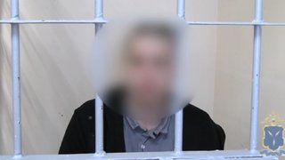 Сказали, что приедут и начнут прессовать: мошенники заставили москвича забрать сбережения у обманутой саратовской пенсионерки