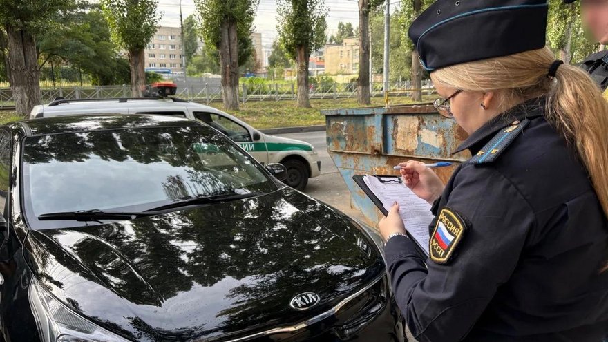 В Саратове у должников за ЖКХ арестовали Renault и Skoda