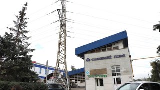 Торговля под высоким напряжением: в Саратове требуют убрать постройки рынка из охранной зоны ЛЭП