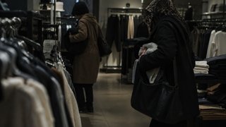 В Саратове двух матерей 12 детей осудили за серию краж из магазина Gloria Jeans