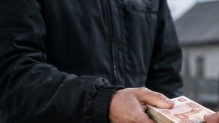 Обманувшего пенсионерку 18-летнего мошенника не стали сажать в тюрьму