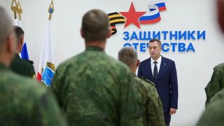 Губернатор наградил отражающих атаки БПЛА саратовцев