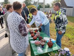 Коровы сорвали конкурс красоты в Саратовской области