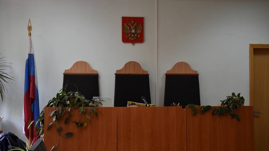 Жительница Энгельса присвоила участок и дом своего родственника: приговор