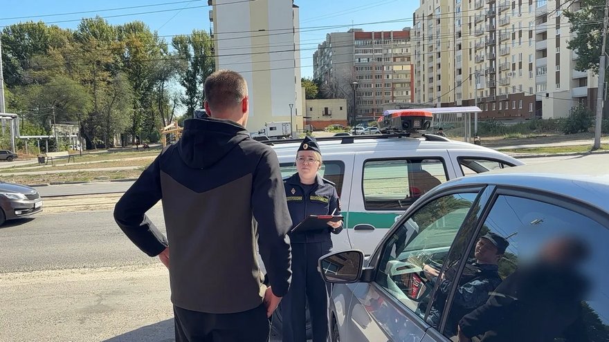 Саратовчанка едва не лишилась иномарки из-за 86 штрафов за нарушения ПДД