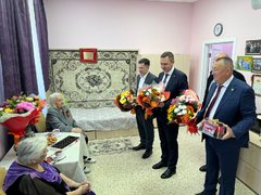 В Международный День пожилого человека в Энгельсском доме-интернате чествовали долгожителей и ветеранов