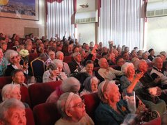 В Международный День пожилого человека в Энгельсском доме-интернате чествовали долгожителей и ветеранов