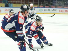 Саратовский Кристалл дома уступил Норильску в буллитах