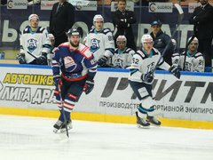 Саратовский Кристалл дома уступил Норильску в буллитах