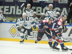 Саратовский Кристалл дома уступил Норильску в буллитах