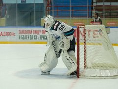 Саратовский Кристалл дома уступил Норильску в буллитах