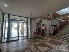 На проспекте Столыпина продают здание под бизнес за 61 млн