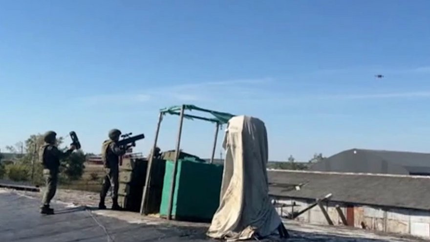 Уничтожение БПЛА, десантирование из вертолета, захват террористов: в Саратовской области прошли масштабные учения