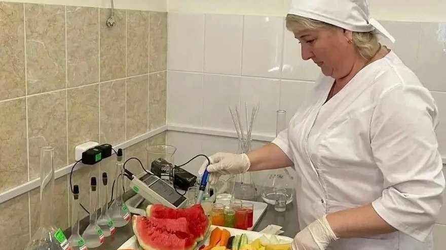 На Сенном рынке нашли 9 тонн испорченных овощей, мяса и рыбы
