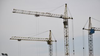 Искавший работу мужчина разбился насмерть на стройке в Саратове