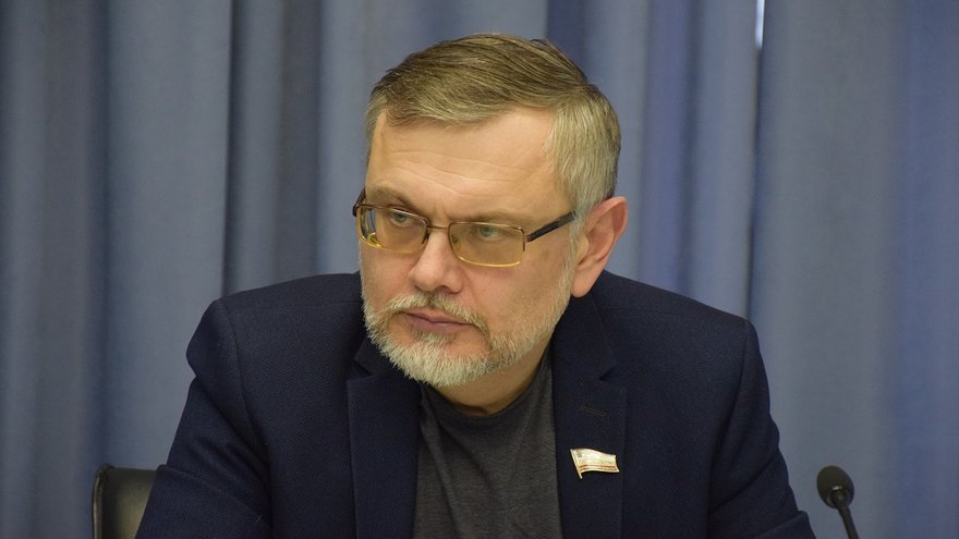 Сергей Зюзин покинул пост главы Александрово-Гайского района