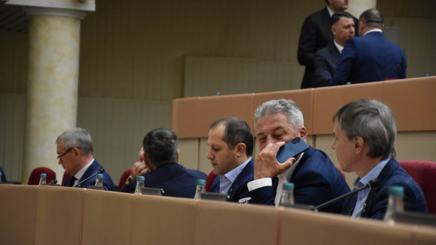 Сергей Гладков ушел из Саратовской областной думы