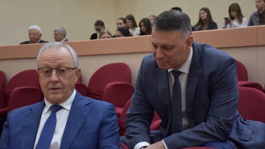 Сергей Гладков ушел из Саратовской областной думы