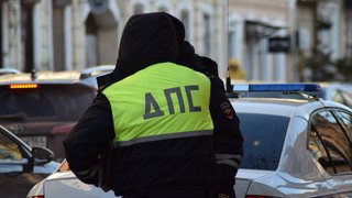 Под Саратовом инспектора ГИБДД осудили за слив персональных данных