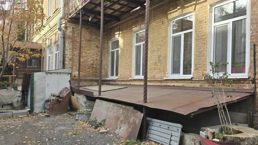 Бастрыкин заинтересовался судьбой 99-летней саратовчанки из аварийного дома