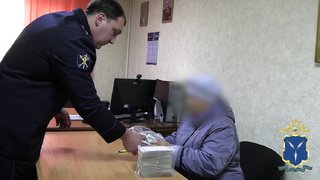 Полиция вернула саратовской пенсионерке похищенные 1,7 млн рублей