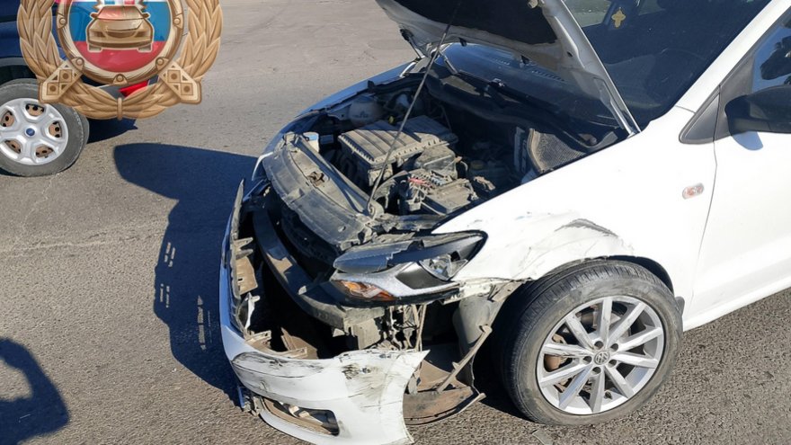 В Балакове Haval опрокинулся после столкновения с Mitsubishi