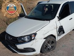 В Балакове Haval опрокинулся после столкновения с Mitsubishi