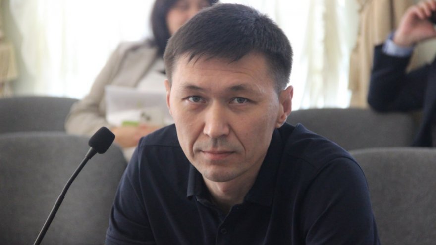 Саратовский депутат в день рождения стал зампредом комитета