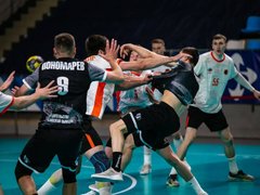 Саратовские гандболисты с разницей в очко обыграли МУОР-Академию