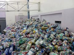 Жители Саратовской области собрали 8 млн пластиковых крышек