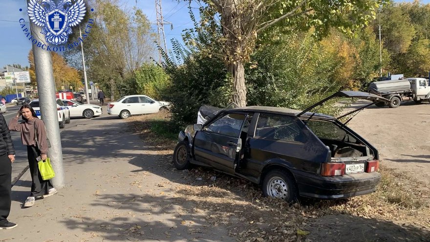 В Саратове подростки разбились в автокатастрофе