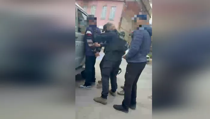 В Саратовской области задержан скрывавшийся 32 года преступник